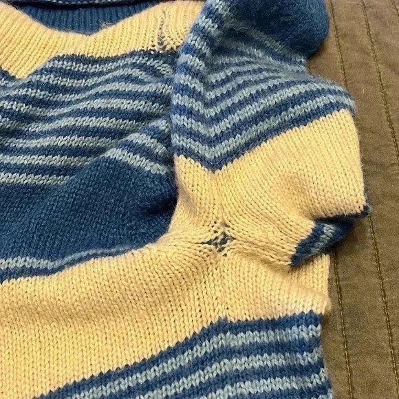 Love Sticth blue & cream stripped sweater jacket with pockets Size Large - Picture 8 of 10